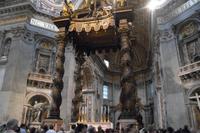 im Petersdom (Hochaltar des Papstes von Bramante)