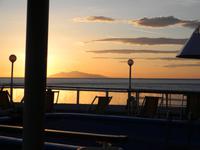 Auf der Fähre - Sonnenaufgang hinter Elba