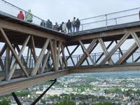 Auf dem Aussichtspunkt hoch über Koblenz