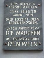 So mancher Weinspruch ziert die Häuser in Bernkastel