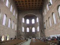 In der Konstantin-Basilika