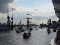 Auslaufparade zum 824. Hafengeburtstag 