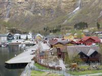 Flåm - Touristisches Zentrum mit dem Bahnhof der Flåmsbahnen