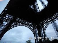 Eiffelturm von unten 051