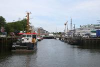 Einfahrt in den Hafen von Büsum