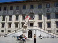 nicht nur  die Piazza dei Miracoli zeigt in Pisa von der Baukunst der Renaissance