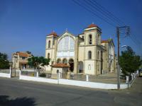 Kirche auf dem Weg zur Grenze