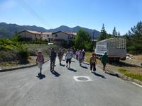 freiwilliger Spaziergang auf dem Wanderweg 