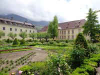 Parkanlage bei der Brixener Hofburg