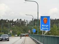 Grenze auf alter Brücke Svinesund