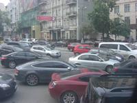 Stadtverkehr in Kiew