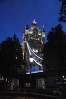 Tower Bridge bei Nacht aus anderer Perspektive