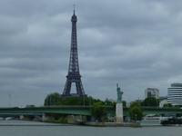 Eiffelturm und Freiheitsstatue