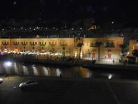 Valletta bei Nacht