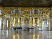 Der große Saal im Katharinenpalast übertraf mit seinen goldenen Verzierungen all unsere Erwartungen.