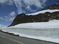 Auf dem Furkapass liegt noch viel Schnee