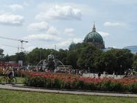 Neptunbrunnen mit Berliner Dom
