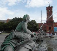 Brunnenfigur am Roten Rathaus