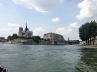 Fahrt auf der Seine
