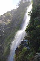 Wasserfälle entlang des Weges nach Sao Vincente