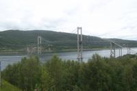 DieTjeldesund-Brücke gehört zum Kong Olavs-Vei und führt auf die Vesteraalen