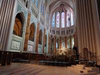 Im Innern der Kathedrale von Chartres