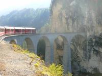 Fahrt mit dem Bernina-Express (Landwasser-Viadukt)