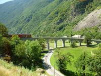 Fahrt mit dem Bernina-Express (Kreisviadukt von Brusio)