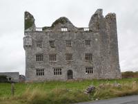 Lemaneag Castle