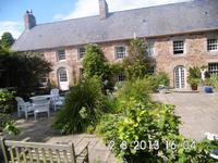 Wohnhaus mit Terasse