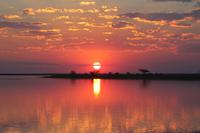 Sonnenuntergang in den Makgadikadi Salzpfannen