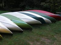 Unsere Kanus für die Kanufahrt auf der Gauja