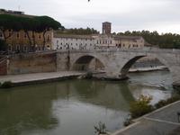 Blick zur Isola Tiberina