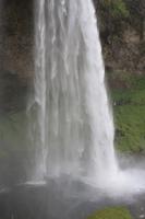 Am Wasserfall Seljalandsfoss