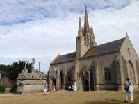 IMG_0378_Kalvarienberg und Kirche von Tronoen