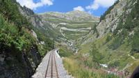 138 Fahrt mit der Furka-Dampfbahn - Blick zur Grimselstraße