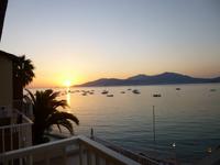 mit Blick über den Golf von Ajaccio