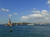 Blick von der asiatischen Seite auf Bosporus, Mädchenturm und Altstadt