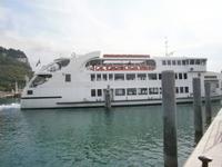 Ausflugsschiff auf dem Gardasee