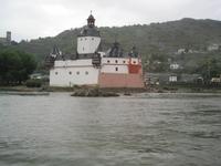 Die Pfalz im Rhein