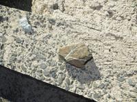 gefundener Aspest-Stein