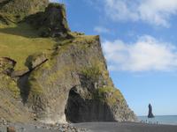 078_Strand mit Basaltsäulen