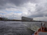 Im Hafengelände entstehen moderne Bauten