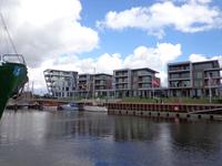 Moderne Wohnungen am Wasser