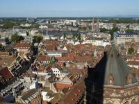 Blick vom Münster auf Straßburg - im Hintergrund die europäischen Institutionen