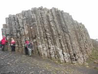 Windschutz an den Basaltsäulen