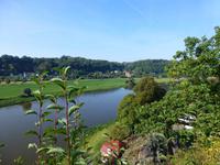 unter uns die Elbe und das Hotel Knorre