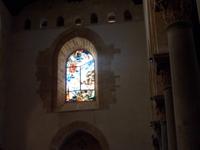 moderne ,wunderschöne Fenster im Dom von Cefalu 