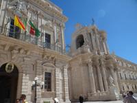 die einmalige Kirche und Tempel zugleich