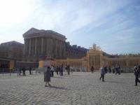 Vorhof des Versailles-Schlosses